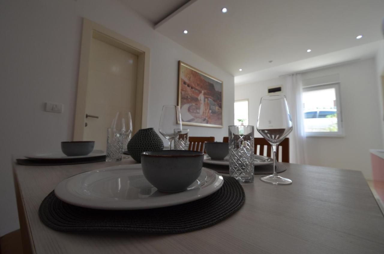 Apartments Karmen Maria Novigrad Istria Dış mekan fotoğraf